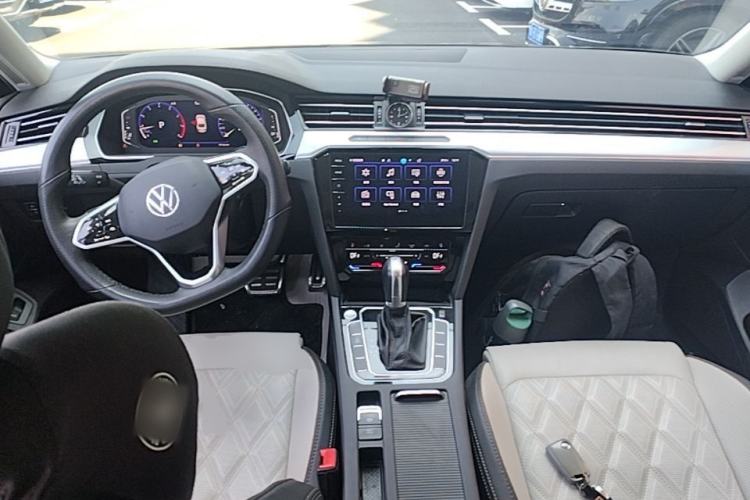 Used Volkswagen Magotan 2023 2 Million Units Commemorative Edition 330TSI DSG Luxury Version