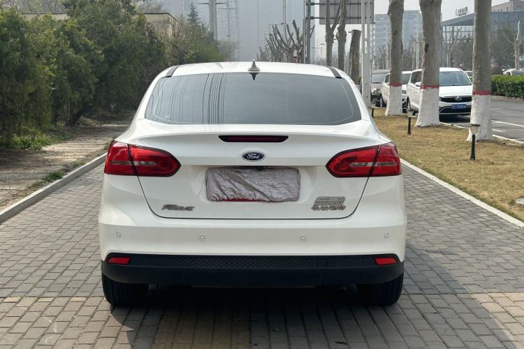 Used Ford Focus 2018 Sedan Classic 1.6L Automatic Trendy SmartDrive Edition