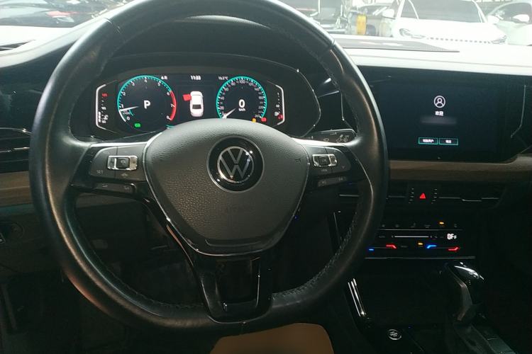 Used Volkswagen Passat 2020 Revised Version 330TSI Luxury Edition China VI Standard