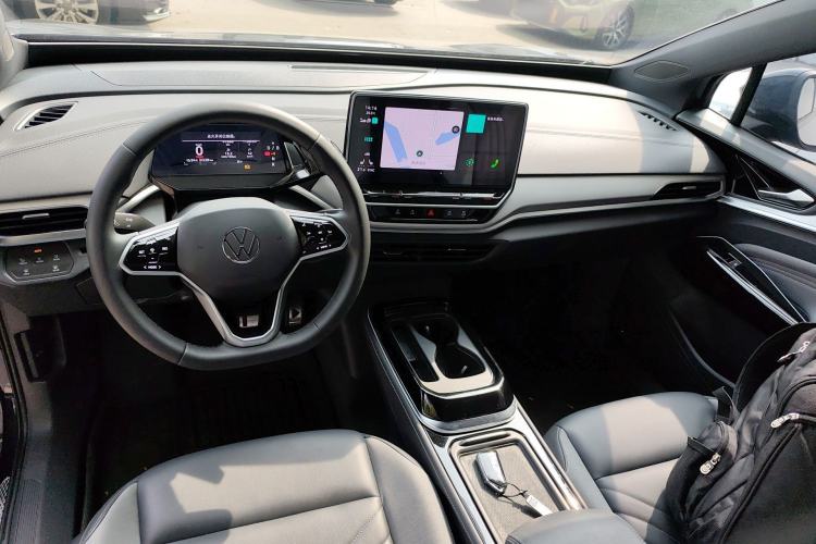 Used Volkswagen ID.4 CROZZ 2024 Facelifted PRO Center Console