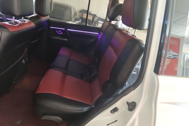 Used Mitsubishi Pajero 2020 3.0L Automatic Luxury Edition
