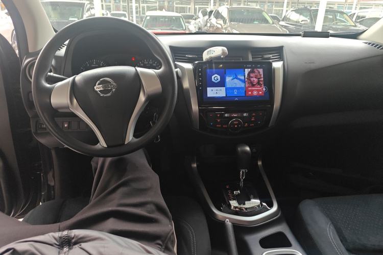 Used Nissan Navara 2017 2.5L Automatic 2WD Luxury Edition QR25