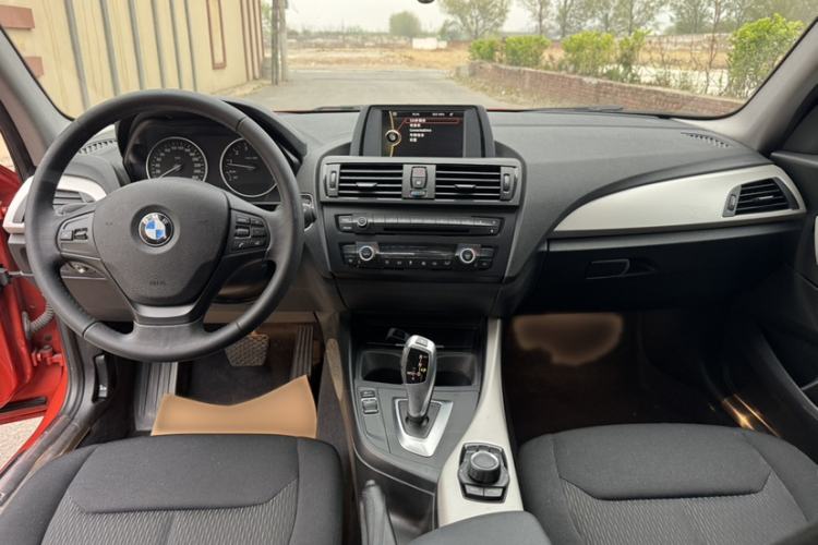 Used BMW 1 Series 2013 Facelifted 118i Leading Edition Interior 1