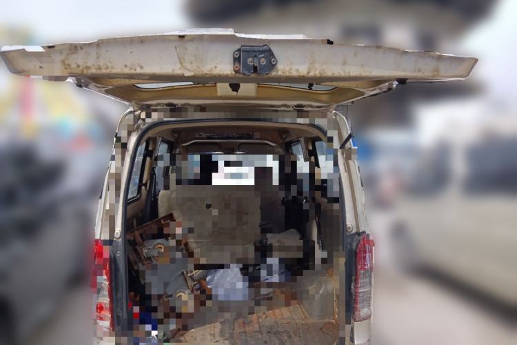 Used Wuling Rongguang V 2016 1.2L Practical Model Non-Power-Assisted Trunk