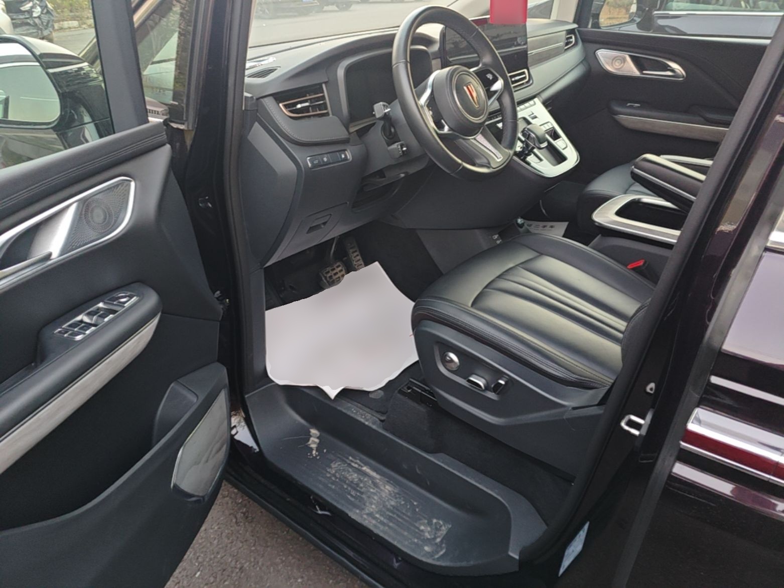 Hongqi HQ9 PHEV 2024 2.0T Four-Wheel Drive Business Edition — снимка 18