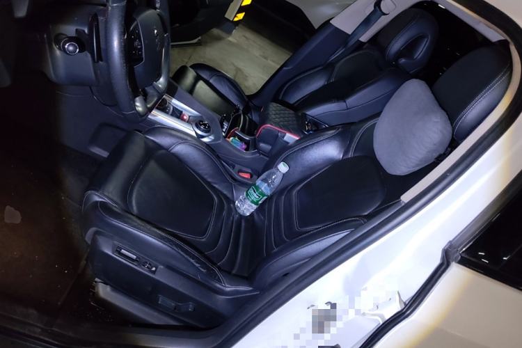 Used DS 6 2016 1.8T Luxury Edition THP200
