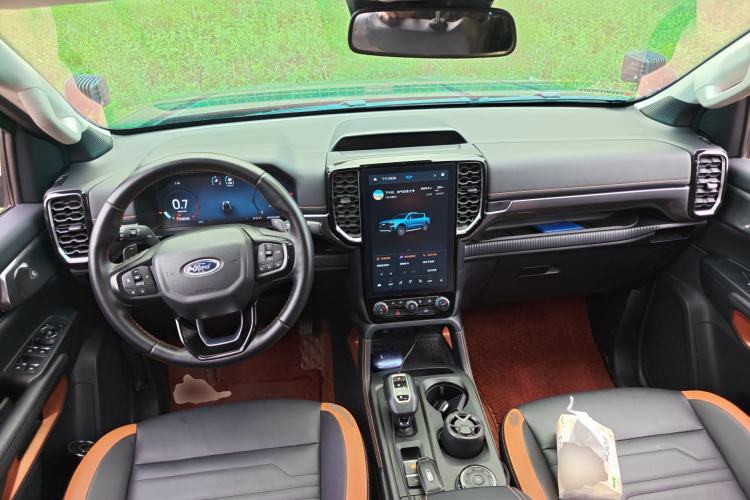 Used Ford Ranger 2023 Trailblazer 4x4 Automatic Version – Gasoline Center Console