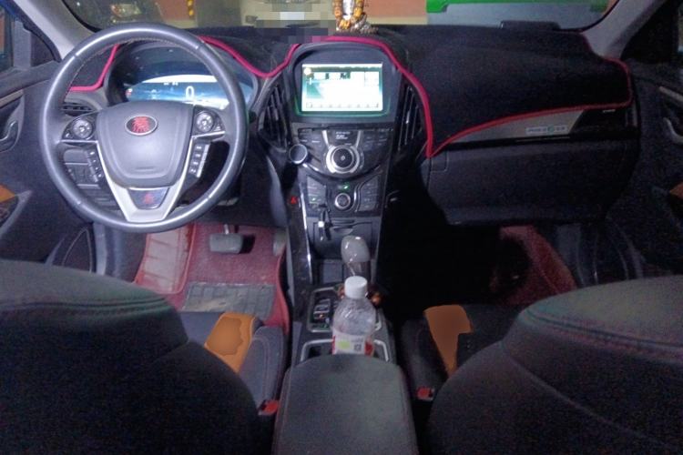 Used BYD Qin New Energy 2016 Qin EV300 Prestige Model Center Console