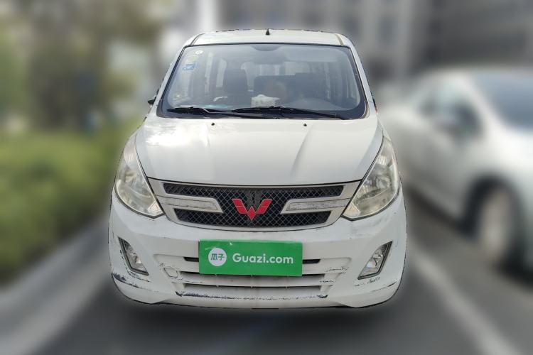 Used Wuling Rongguang V 2015 1.2L Base Version

