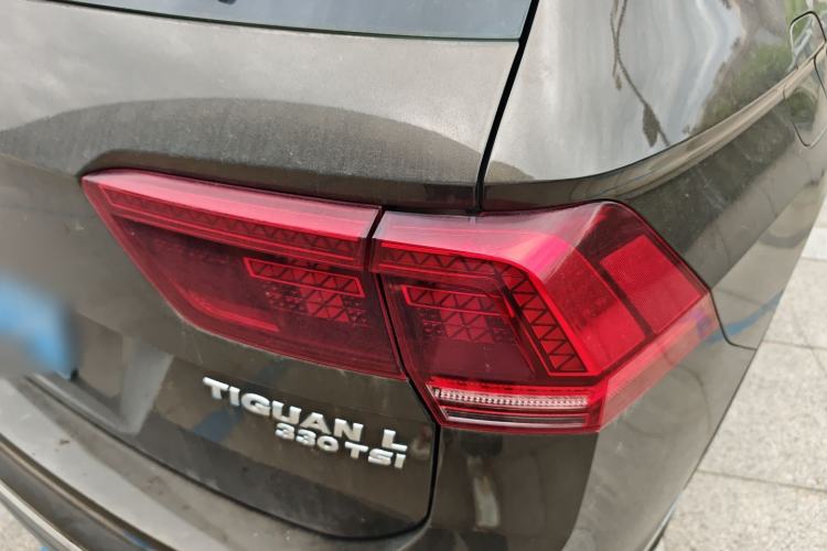 Used Volkswagen Tiguan L 2017 330TSI Automatic Two-Wheel Drive Flagship Edition Exterior 3