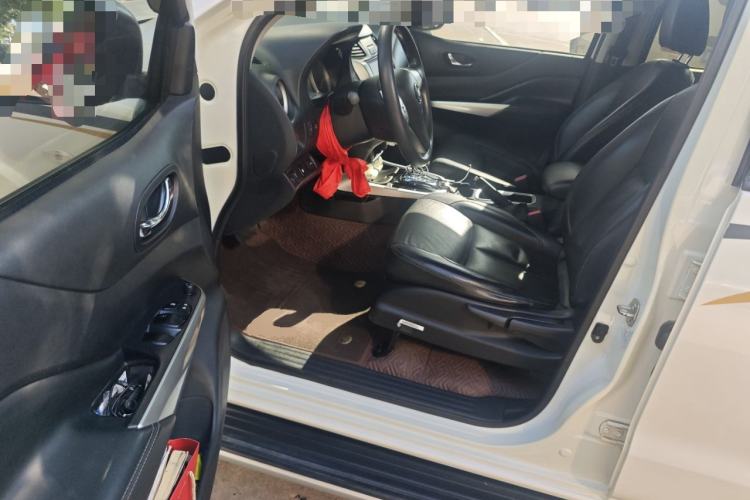 Used Nissan Terra 2020 2.5L XL Upper Automatic Two-Wheel Drive Luxury Edition
