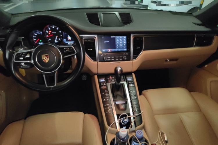 Used Porsche Macan 2017 Macan 2.0T Center Console
