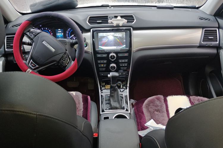 Used Haval H2 2017 Red-Label 1.5T Automatic Two-Wheel Drive Luxury Model
