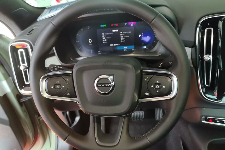 Used Volvo XC40 2024 B3 Zhiyuan Sport Edition
