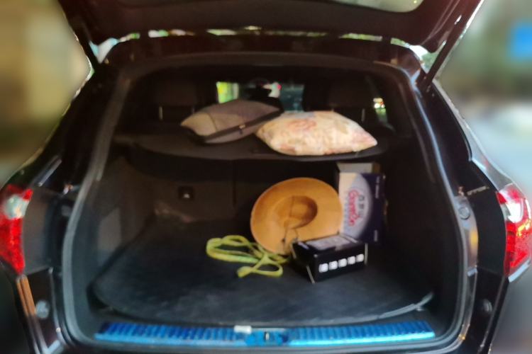 Used Porsche Cayenne 2014 Cayenne Platinum Edition 3.0T Trunk