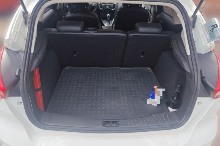 Used Ford Focus 2015 Hatchback 1.6L Automatic Fashion Edition
