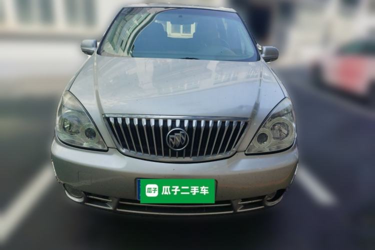 Used Buick GL8 2013 2.4L Classic Edition Front
