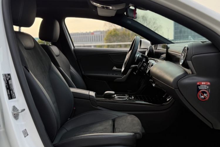 Used Mercedes-Benz A-Class 2021 A 200 L Sport Sedan Fashion Model
