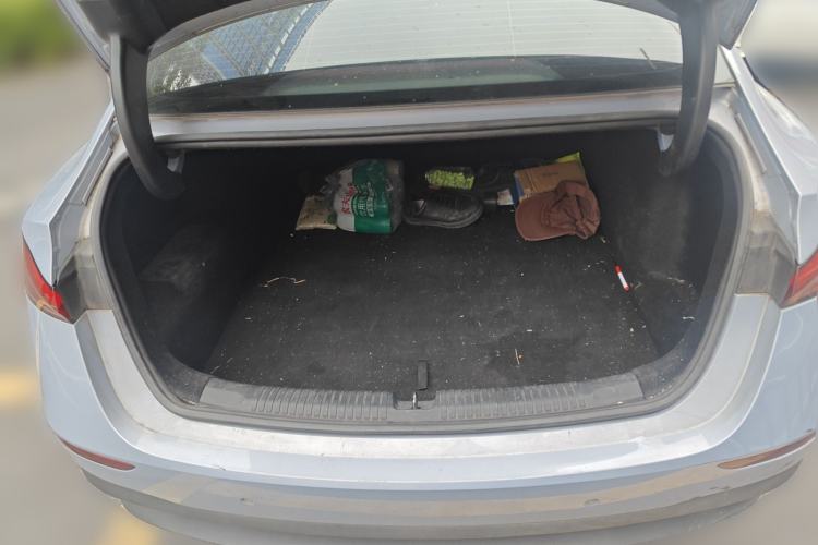 Used Roewe D7 2023 DMH 125km Excellence Edition
