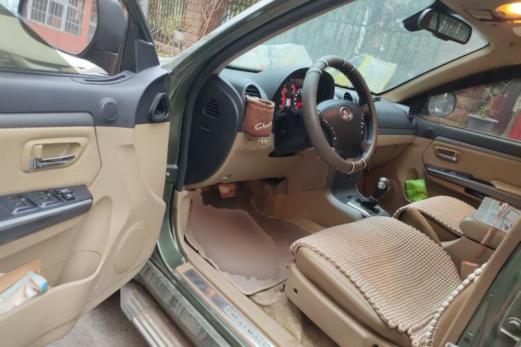 Used Haval H5 Classic 2011 European-style Green Silence 2.0T Automatic Two-Wheel Drive Luxury Model
