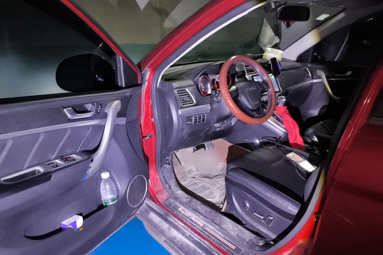 Used Haval H6 2015 Sport Edition 1.5T Automatic Two-Wheel Drive Luxury Model
