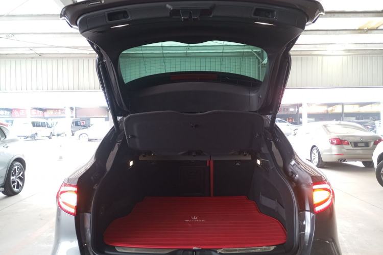 Used Maserati Levante 2019 3.0T Standard Version China VI Trunk