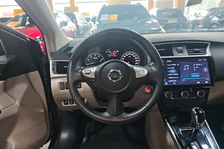 Used Nissan Sylphy 2018 1.6XV CVT Deluxe Edition Steering Wheel