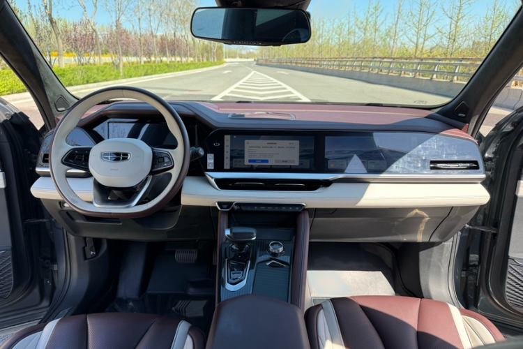 Used Geely Auto Monjaro L 2021 2.0TD DCT EVO Two-Wheel Drive Smart Luxury Version Interior 1