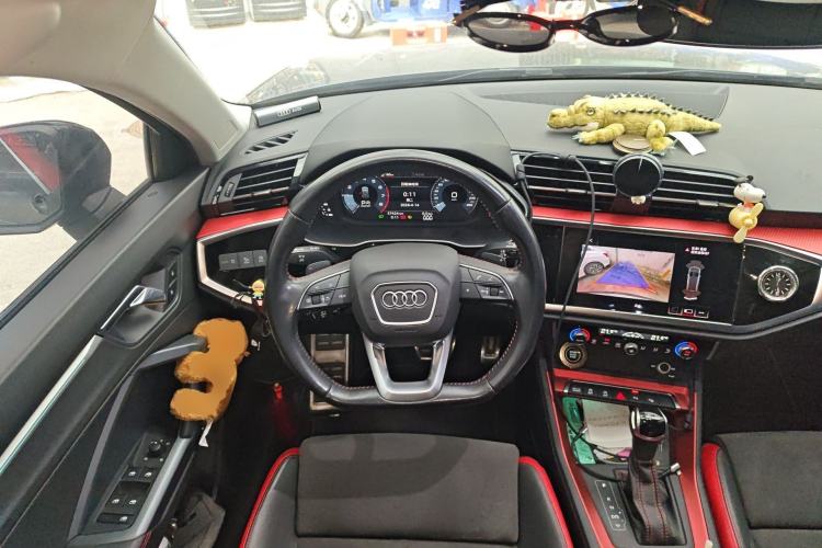 Used Audi Q3 2021 40 TFSI Fashion Dynamic Model Steering Wheel