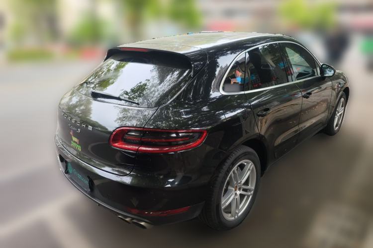Used Porsche Macan 2016 Macan S 3.0T Rear Right 45 Deg