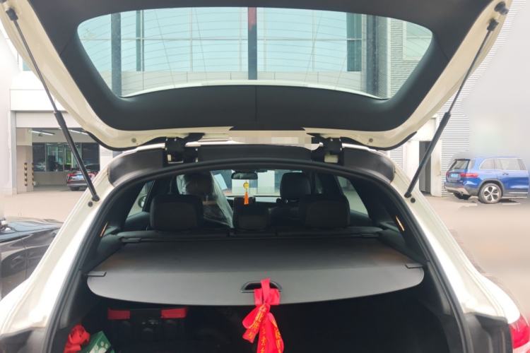 Used Mercedes-Benz GLC 2019 Facelift GLC 260 L 4MATIC Luxury Model
