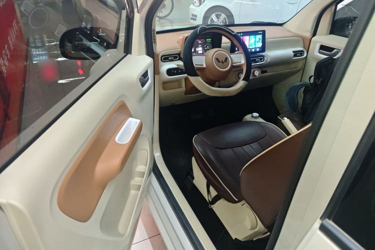 Used Wuling Hongguang MINIEV 2024 3rd Generation 215km Youth Edition
