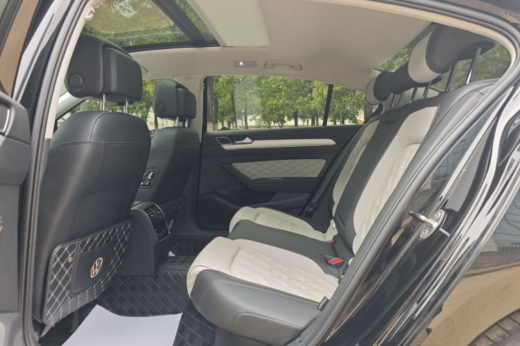 Used Volkswagen Magotan 2023 2 Million Units Commemorative Edition 330TSI DSG Luxury Version