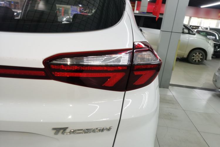 Used Hyundai Tucson 2020 280TGDi Two-Wheel-Drive GLS Fashion Edition China VI Standard