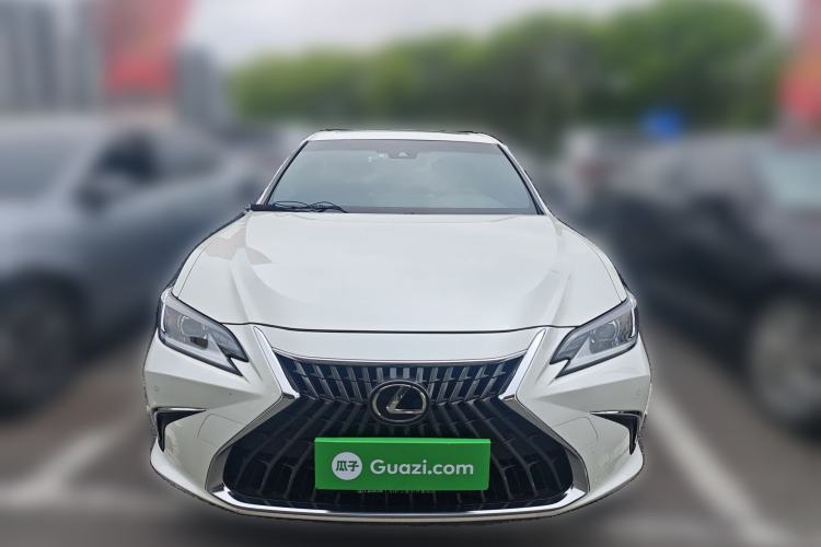 Used Lexus ES 2022 300h Excellence Edition