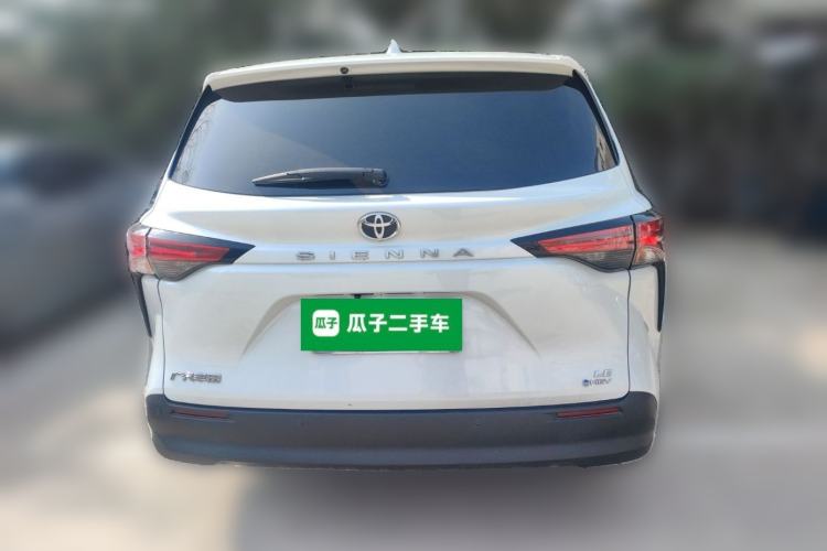 Used Toyota SIENNA 2024 2.5L Hybrid Comfort Edition
