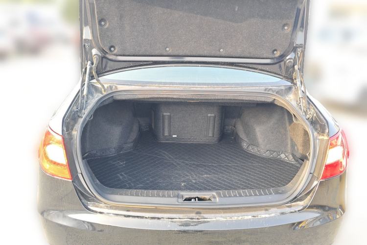 Used Hongqi H7 2013 2.0T Luxury Model
