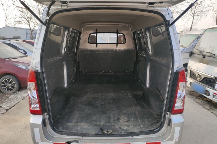 Used Wuling Rongguang S 2023 1.5L Basic Enclosed-Window Vehicle 2 Seats
