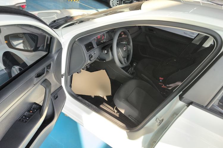 Used Volkswagen Santana 2019 1.5L Manual Fashion Edition China VI Standard
