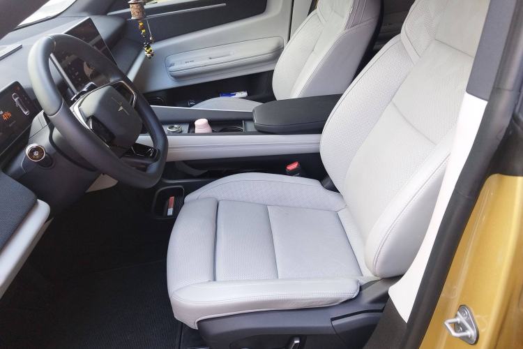 Used Polestar 4 2024 Single-Motor Standard Range PLUS Dual-Star Connectivity Edition