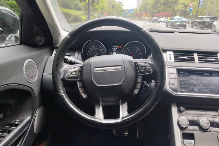 Used Land Rover Range Evoque 2014 2.0T 5-Door Christmas Limited Edition
