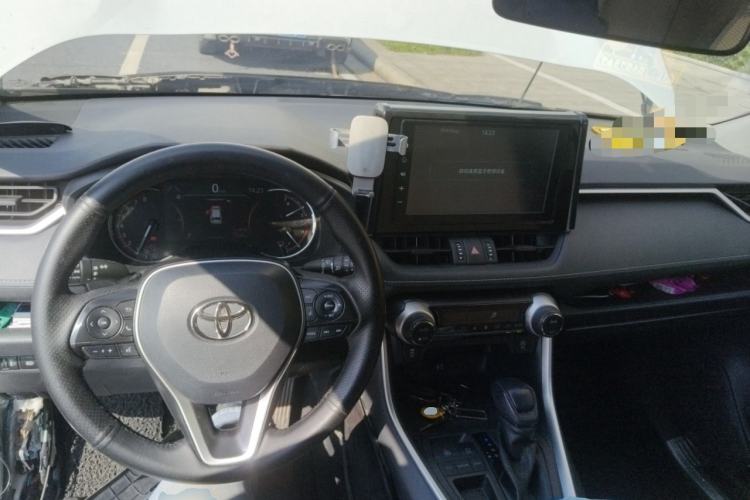 Used Toyota RAV4 2020 2.0L CVT Two-Wheel Drive Fashion Edition