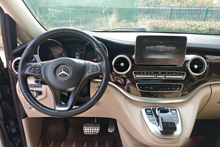 Used Mercedes-Benz V-Class 2017 V 260 Prestige Edition