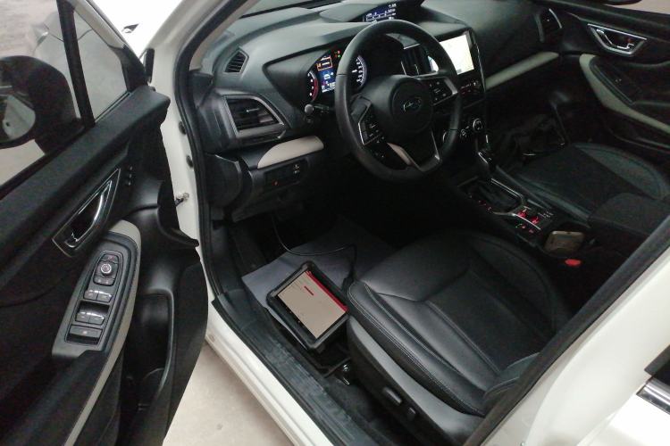 Used Subaru Forester 2022 2.0i AWD Luxury Edition EyeSight Driver Seat