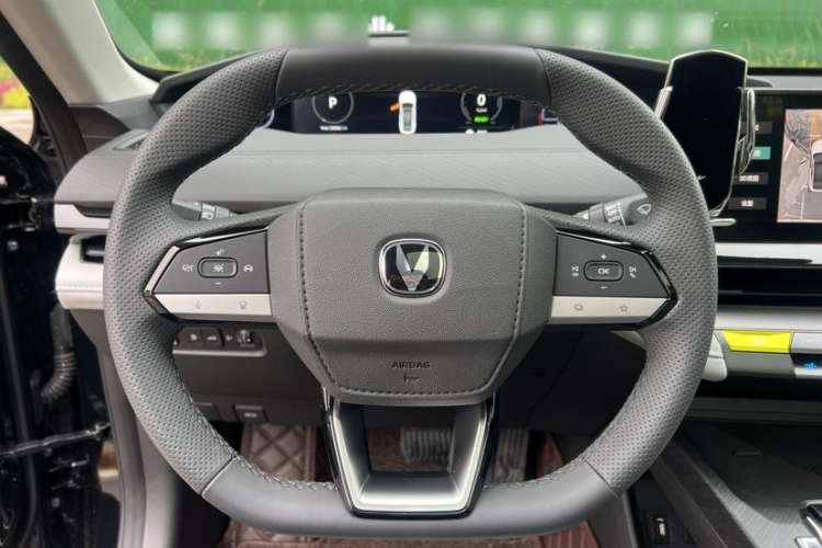 Used Changan UNI-V iDD 2023 ZhiDian iDD 1.5T 113km ZhiKu Model
