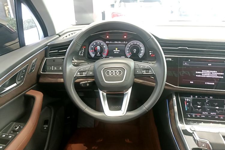 Used Audi Q7 2023 45 TFSI quattro S line Sport model