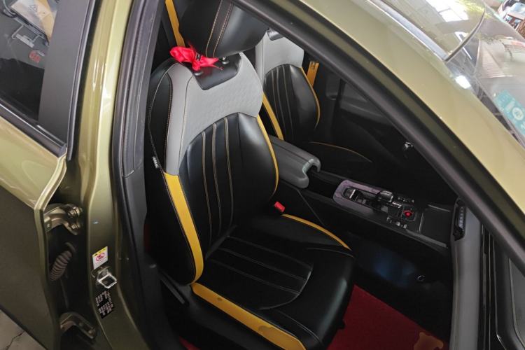 Used GAC Trumpchi EMPOW 2021 270T DCT J15 Version Right Front Seat