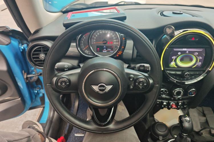Used MINI 2014 1.5T COOPER Fun Steering Wheel
