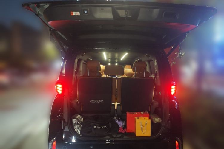 Used Toyota Alphard 2024 Dual-Engine 2.5L Prestige Edition