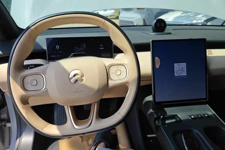 Used Nio ET5 2022 100 kWh Center Console